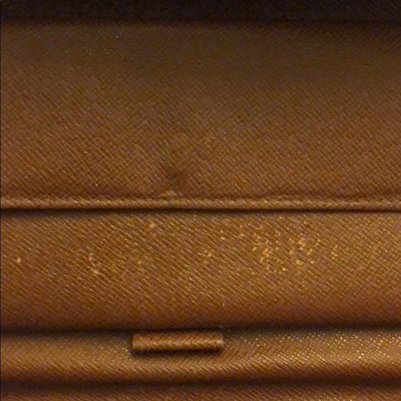 Authentic Louis Vuitton Sarah Wallet - Picture 5 of 8